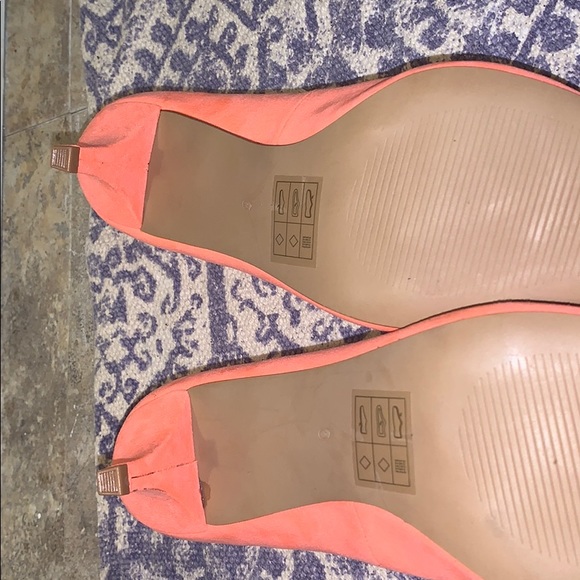 *ASOS* Coral Velvet Kitten Heel Shoes NWOT - Picture 10 of 14